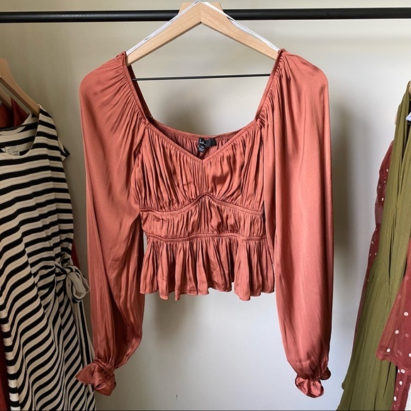 Lulus ‘Sophisticate’ Ruched Top - Picture 4 of 11